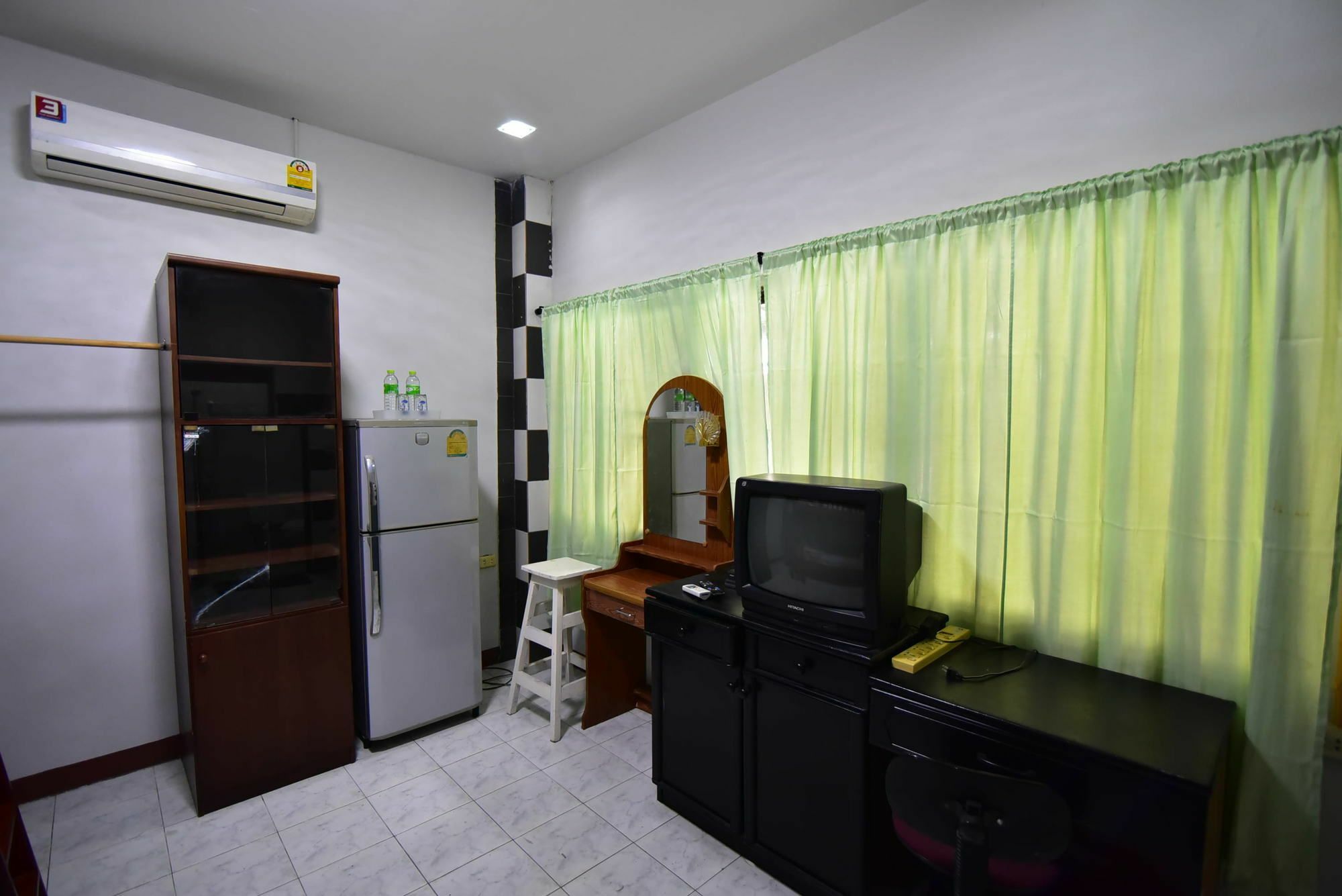 Model House 2543 Hotel Bangkok Exterior photo